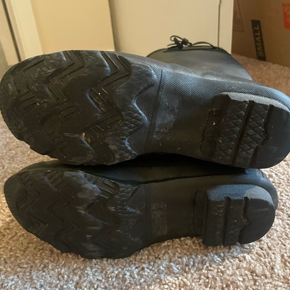 Hunter Rain Boots - tall, size 7 wide - Picture 4 of 4